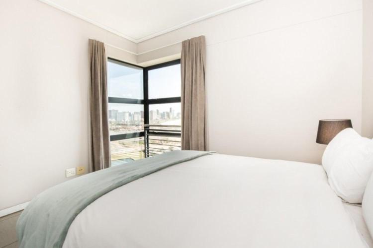 Apartment Point Waterfront, 1006 Quayside Durban