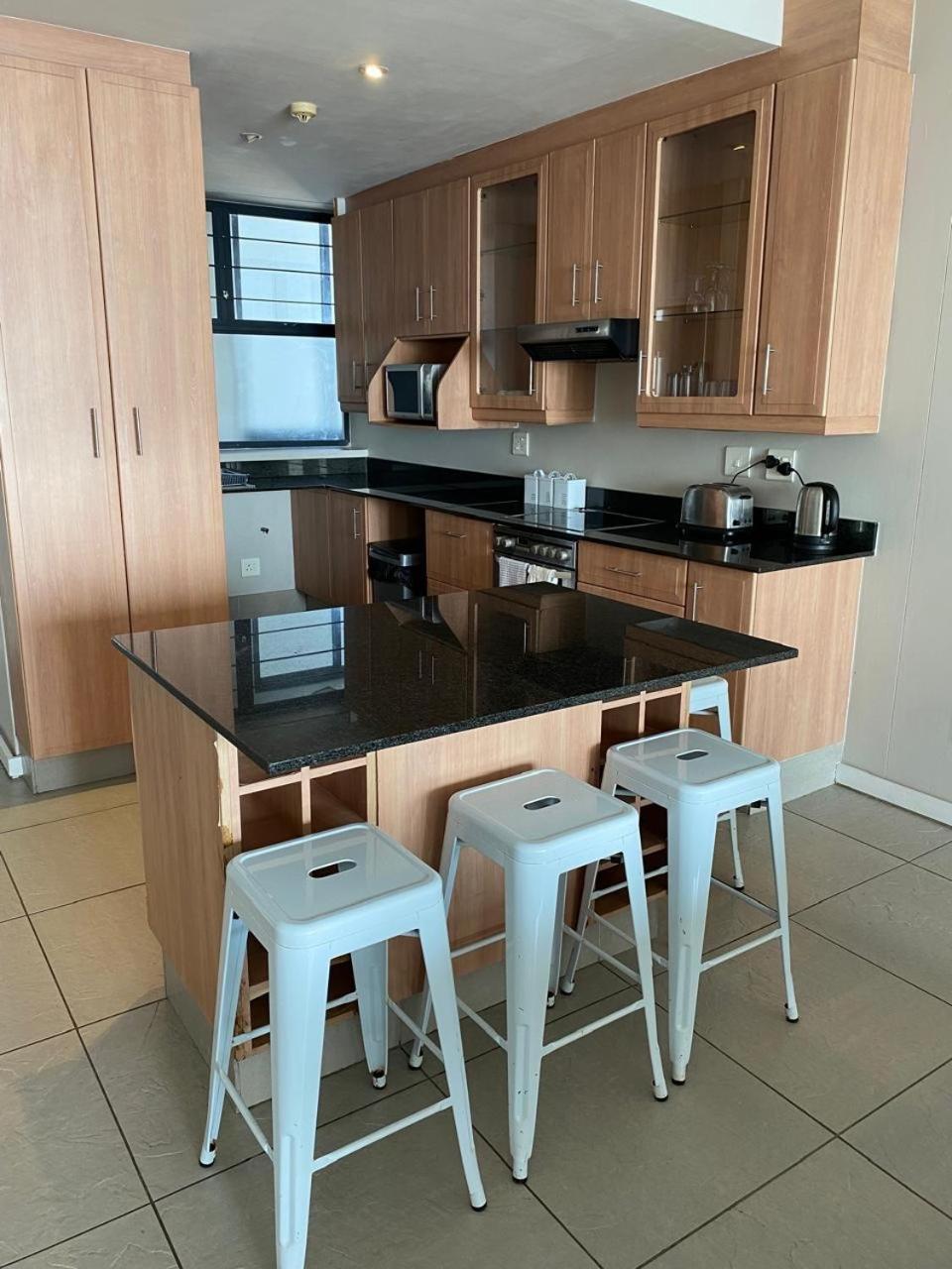 Point Waterfront, 1006 Quayside * Durban
