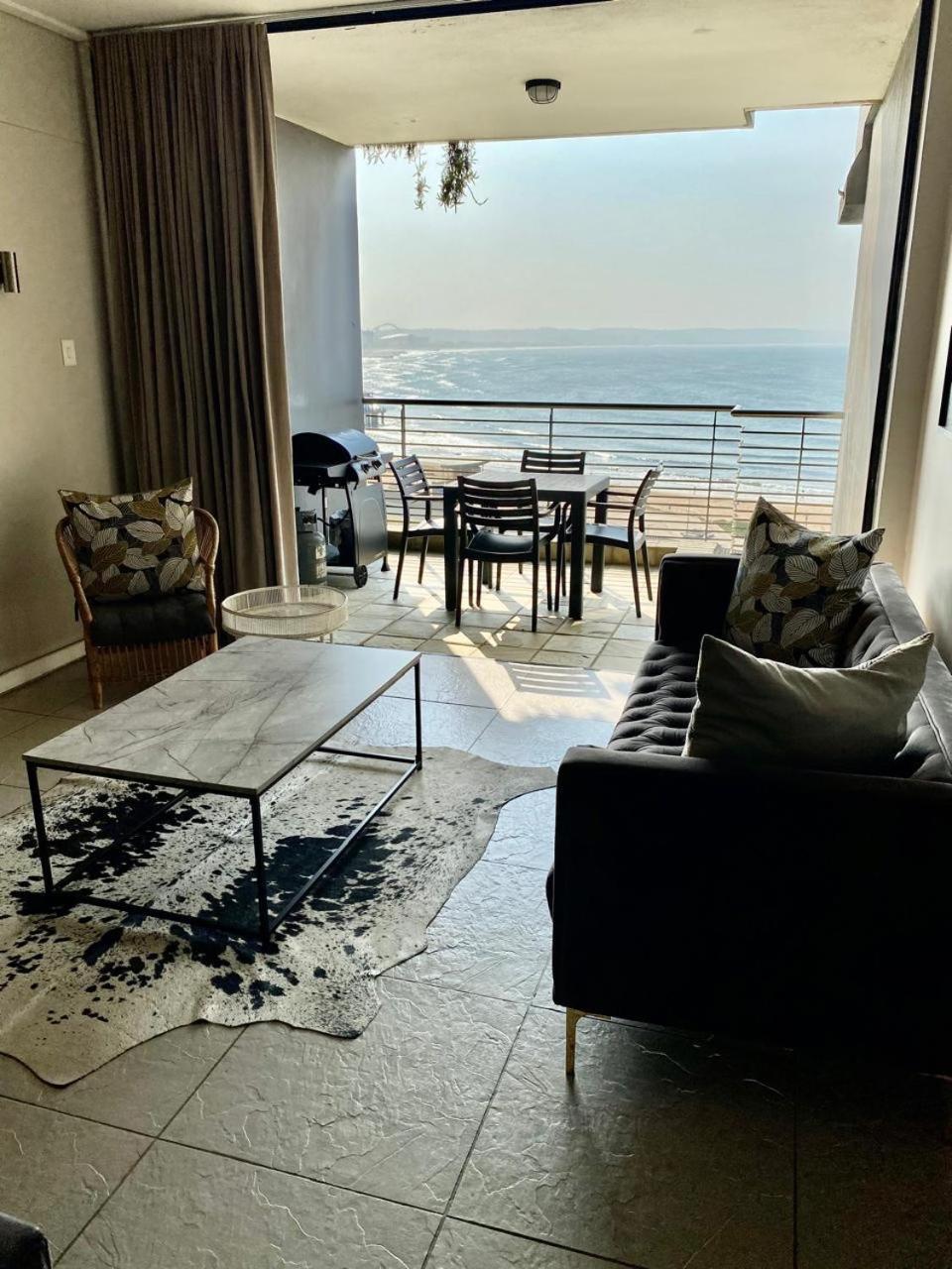 Point Waterfront, 1006 Quayside